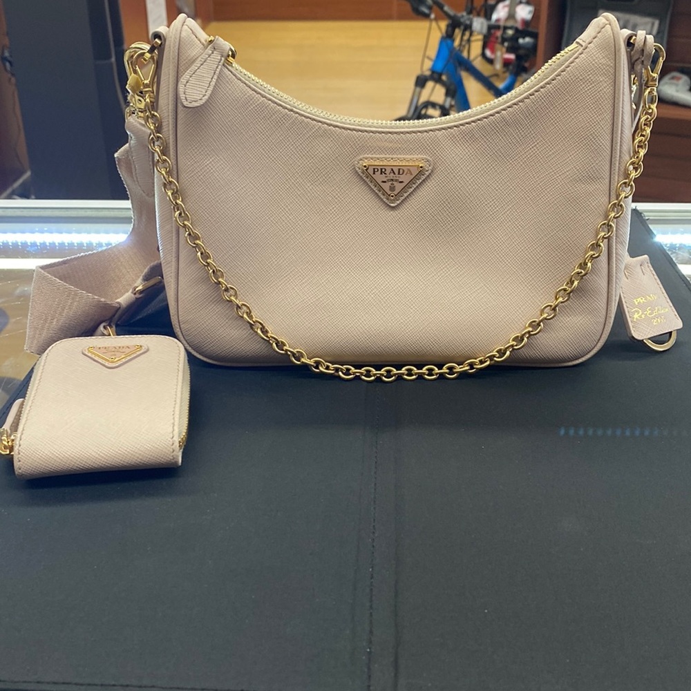 PRADA Saffiano Re-Edition 2005 Shoulder Bag Saffiano Leather Light Beige Italy